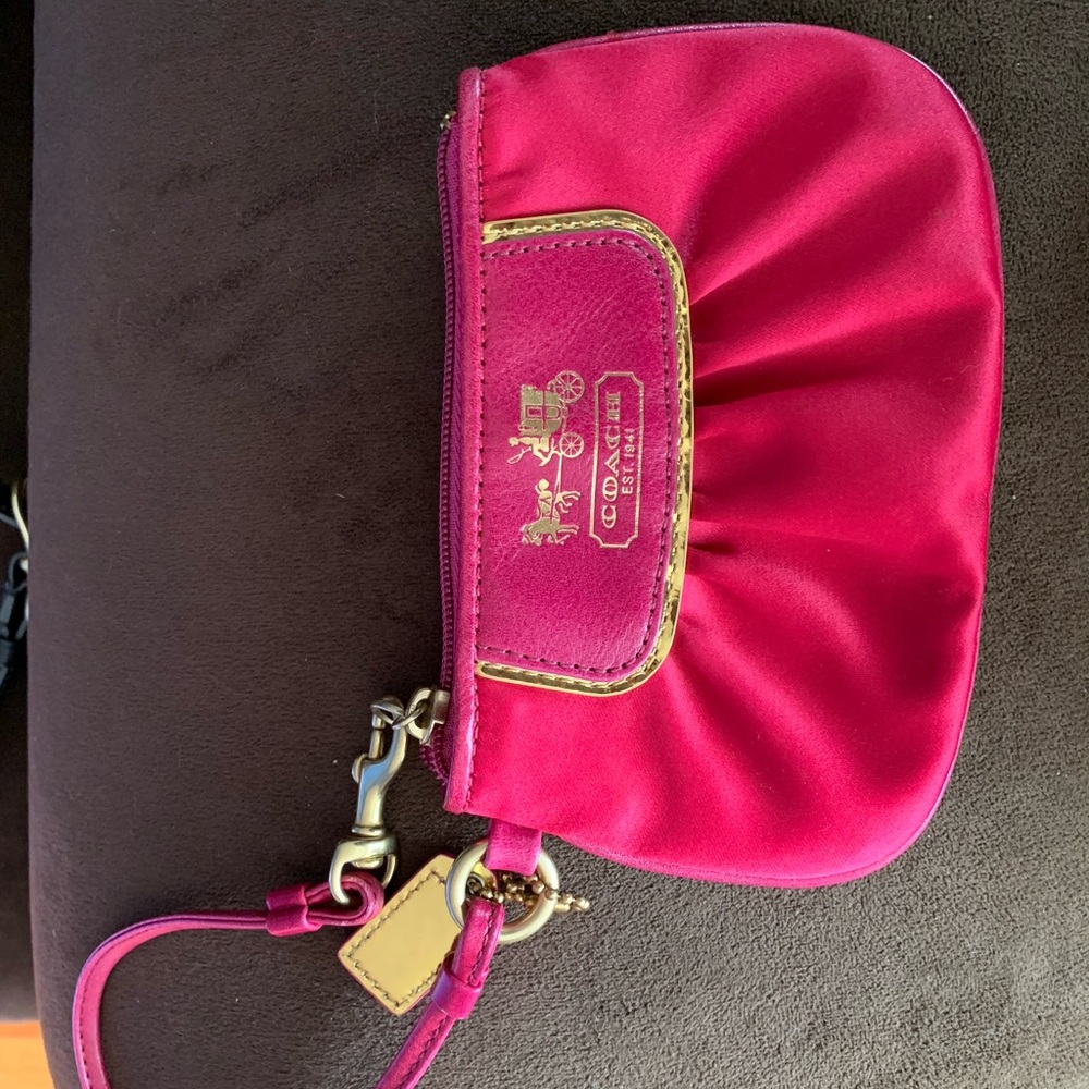 Coach wristlet - Picture 2 of 2